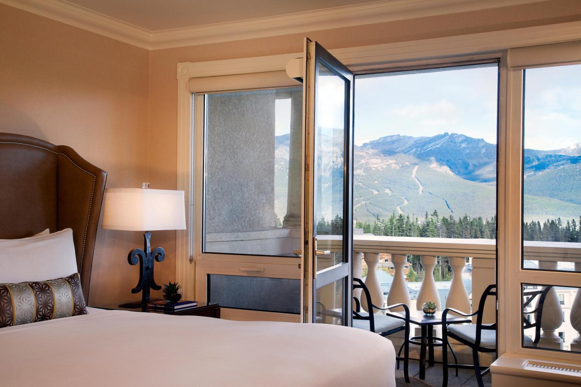 Fairmont Château Louise